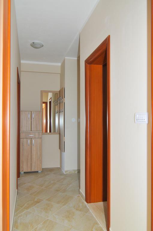 Apartments Mira Tivat Exterior foto