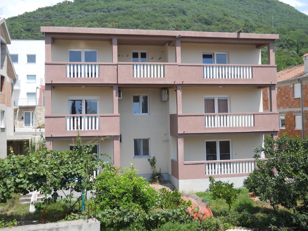Apartments Mira Tivat Exterior foto