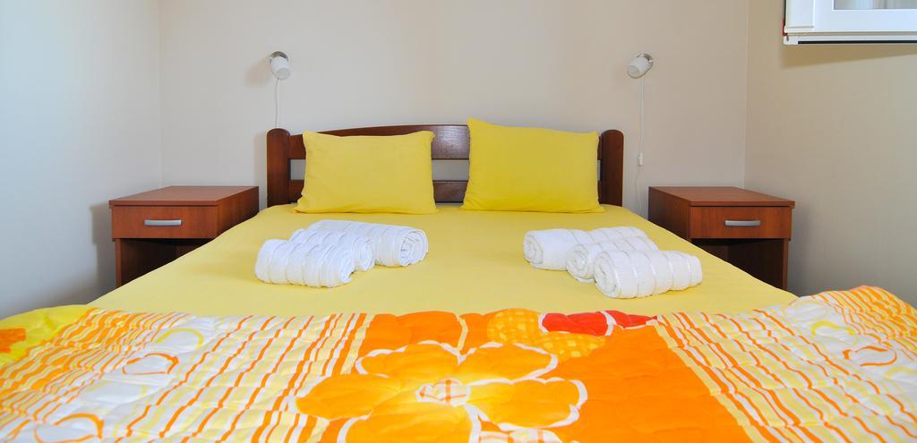 Apartments Mira Tivat Exterior foto