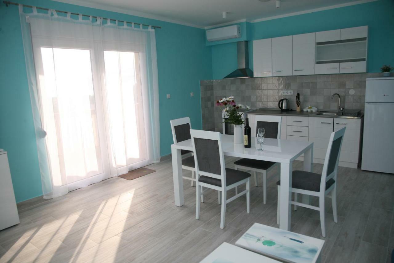 Apartments Mira Tivat Exterior foto