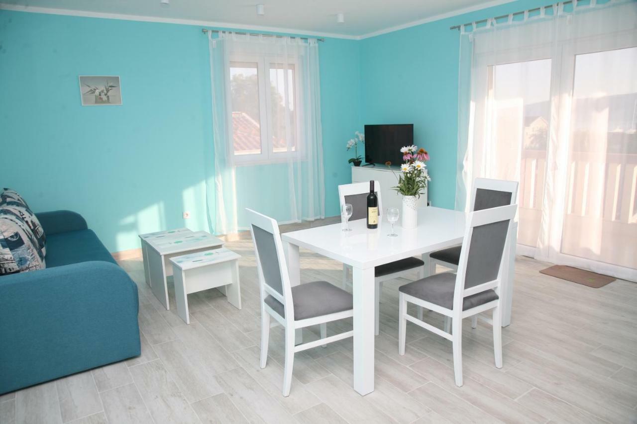 Apartments Mira Tivat Exterior foto