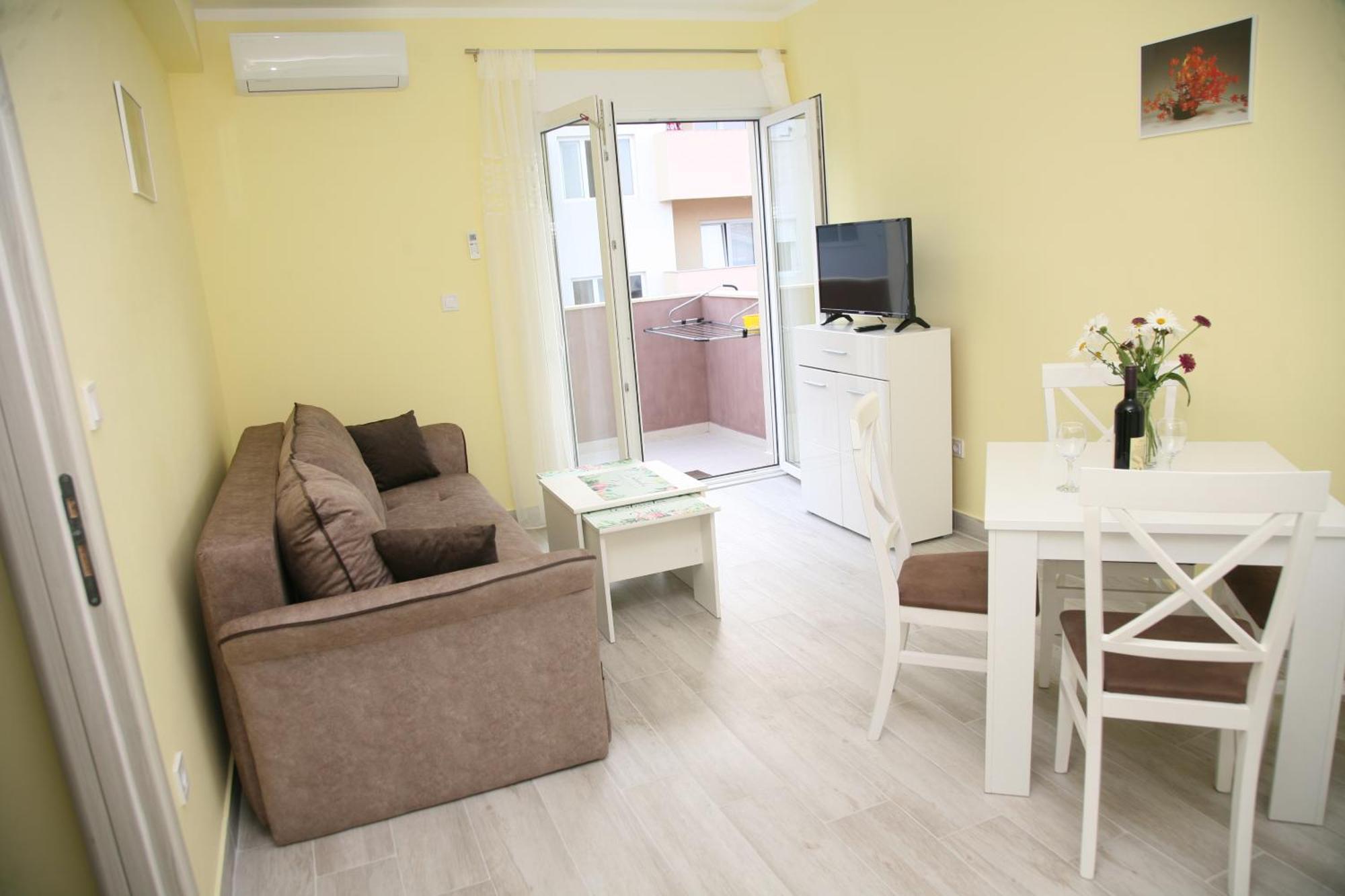 Apartments Mira Tivat Exterior foto